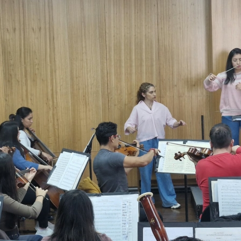 LA ORQUESTA SINFÓNICA DE CUENCA CLAUSURA EL II SEMINARIO DE DIRECCIÓN ORQUESTAL CON UN REPERTORIO DE GRANDES COMPOSITORES